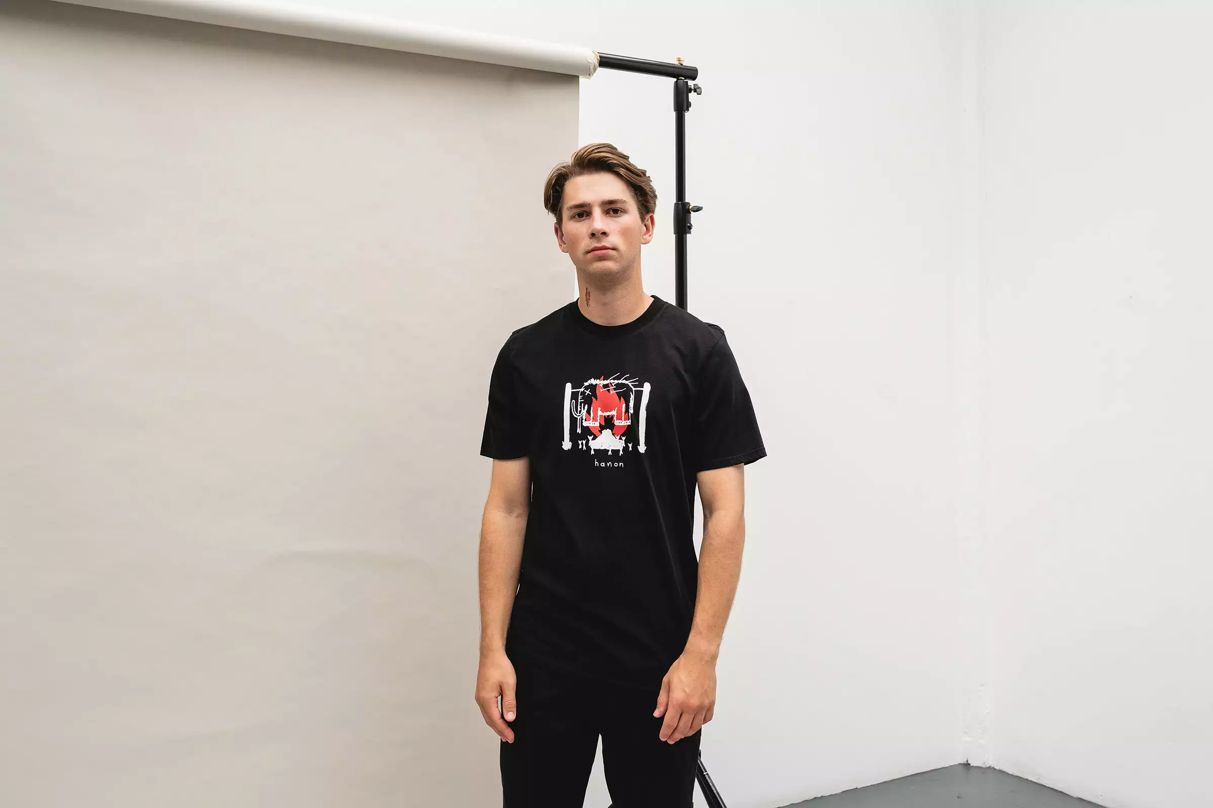 Hanon Tee "Mammoth BBQ Party" x Jonny Mowat - Image 5